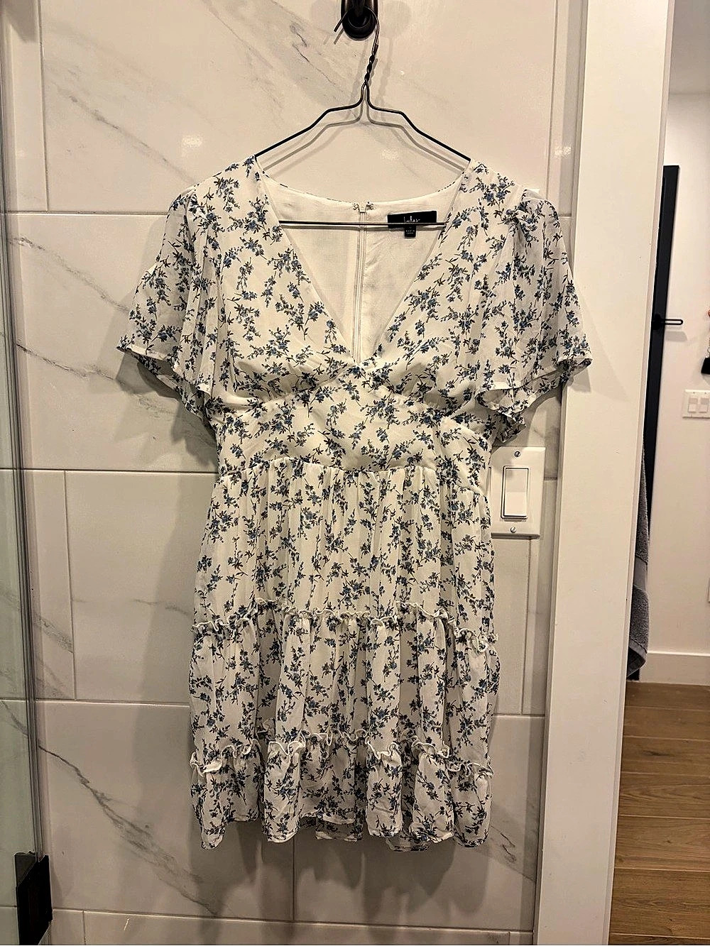 Lulus White Floral Print Tiered Short Sleeve Mini Dress